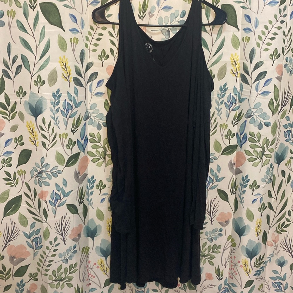 Maurice’s size 2 black dress. Long sleeve with cold shoulder.